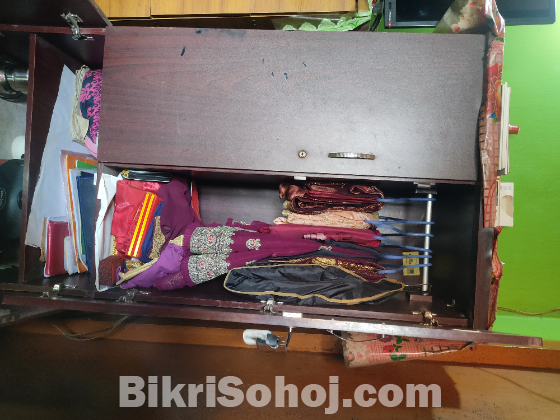 আলমারি